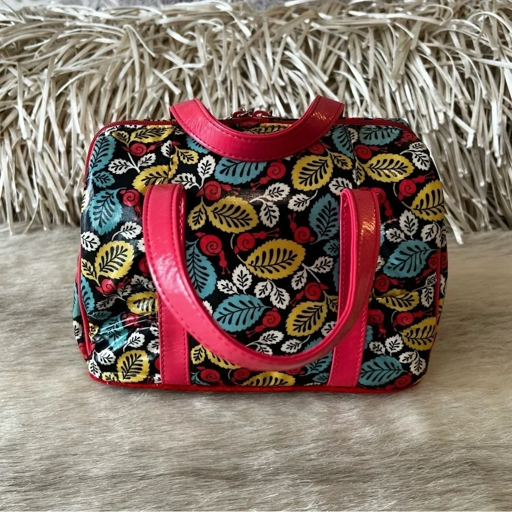 VERA BRADLEY Frills HAPPY SNAILS 2011 Insulated Lunch Bag Box 2 Handles Y2K 70’s